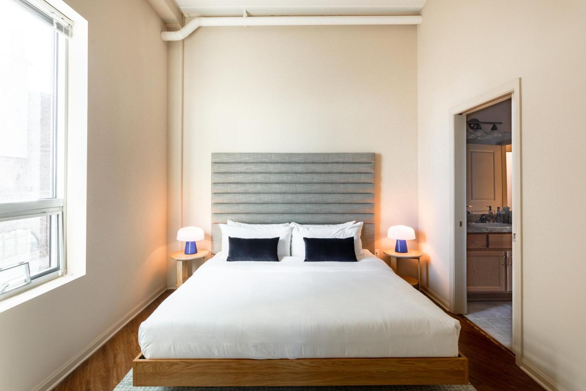 Mint House Greenville - Downtown ภายนอก รูปภาพ