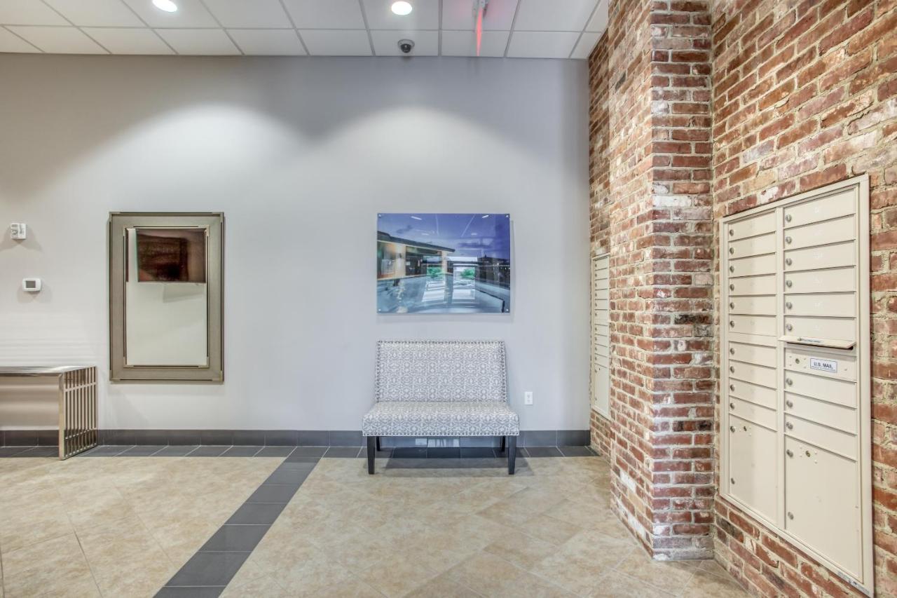 Mint House Greenville - Downtown ภายนอก รูปภาพ